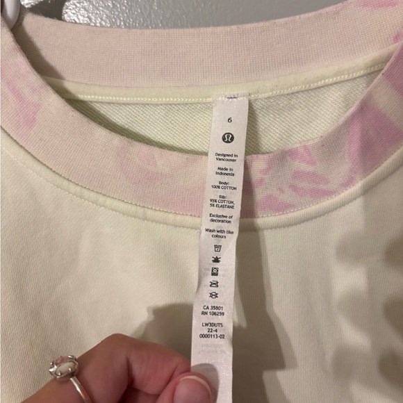 Lululemon Perfectly Oversized Crew Light Yellow - Picture 3 of 4